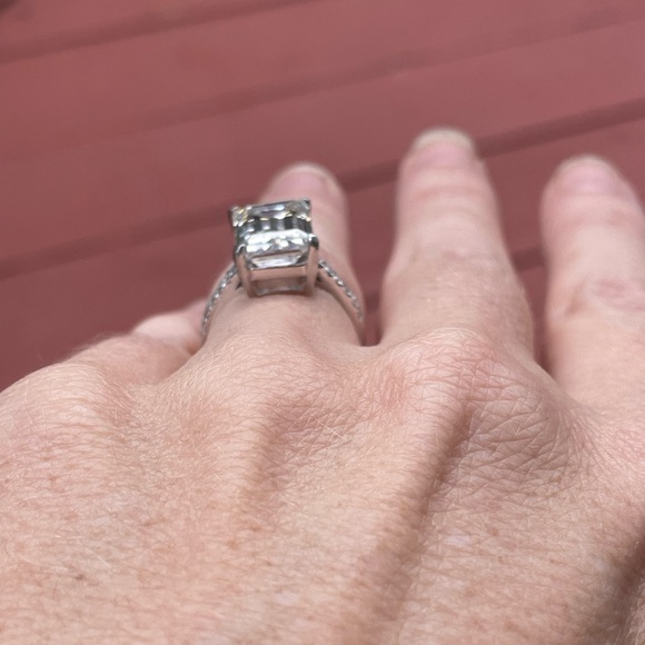 4ct D VVS1 Platinum Emerald cut Moissanite Ring - Picture 7 of 8